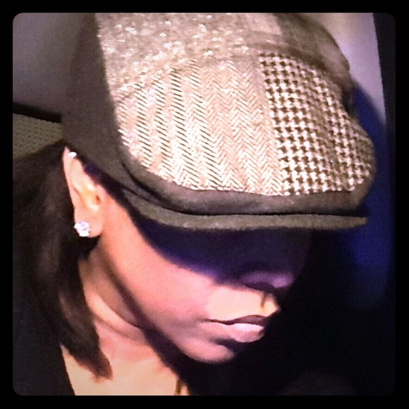 Meet your Posher, Keeli - Picture 1 of 1